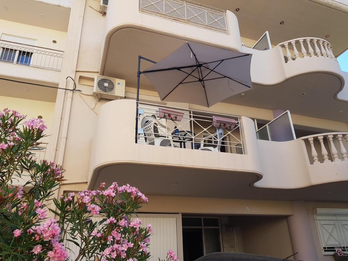 Smile Sea Apartment Kalamata Exterior photo